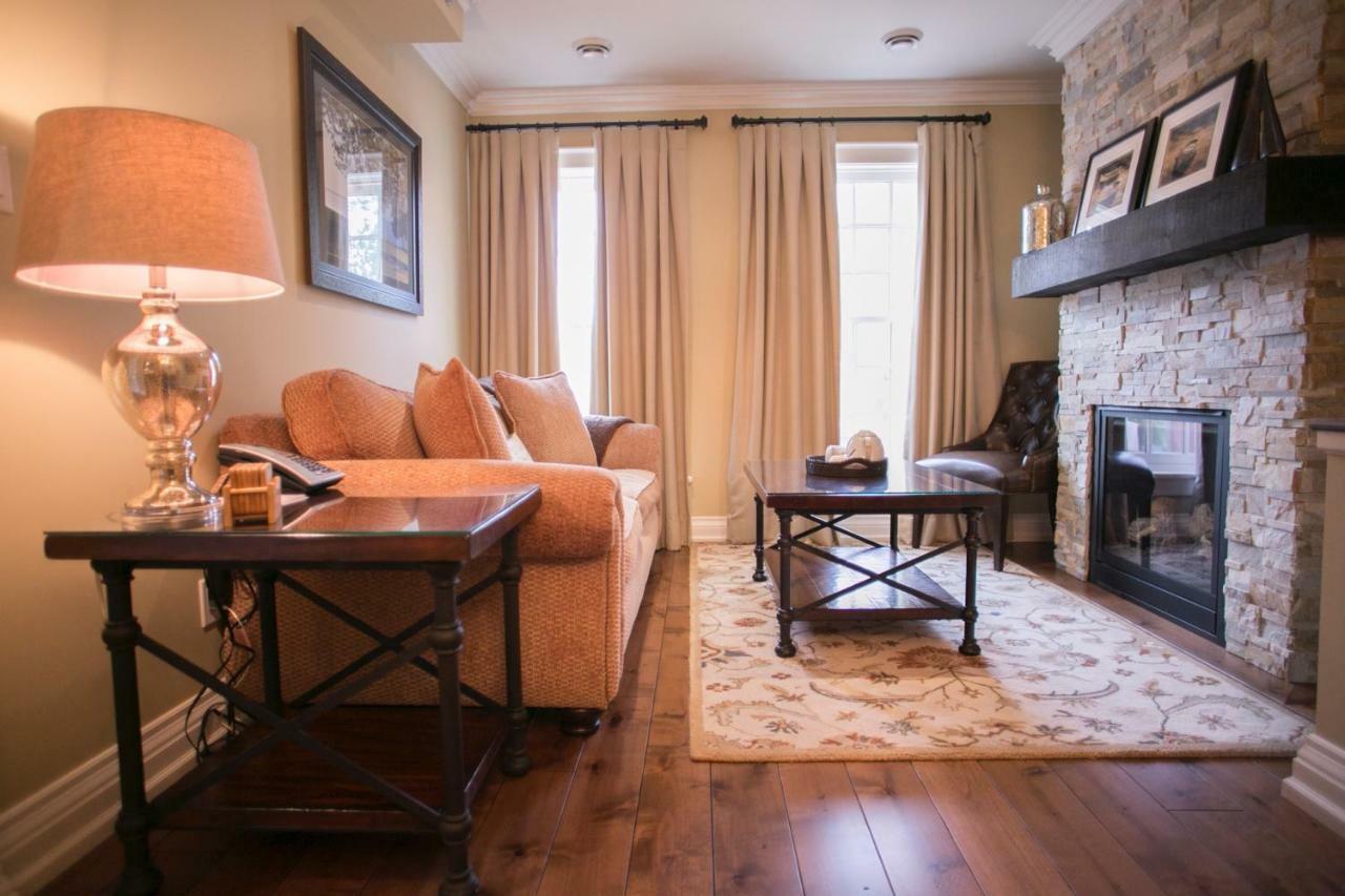 124 On Queen Hotel & Spa Niagara-on-the-Lake Exterior photo A living room in a home